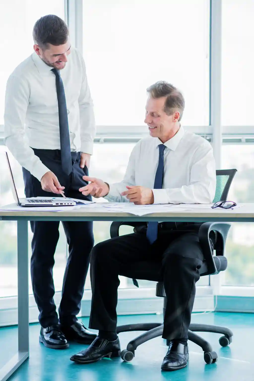 Corporate & VAT Services in Dubai - aman typing
